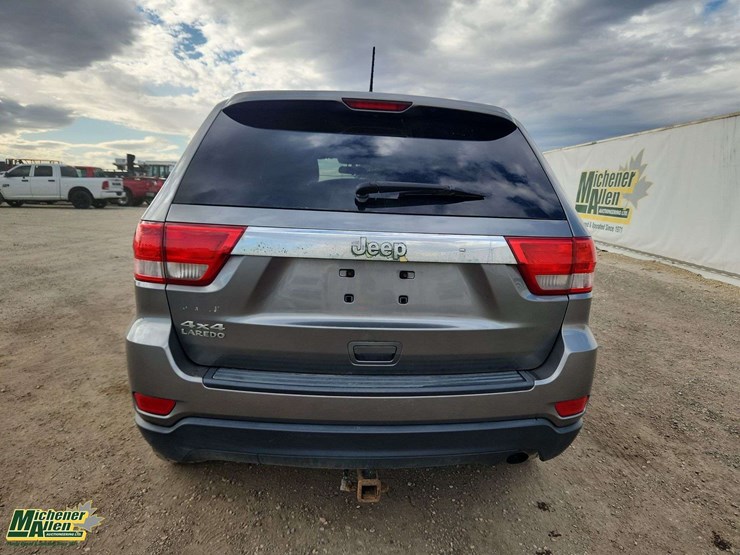 2012-jeep-grand-cherokee-image-22