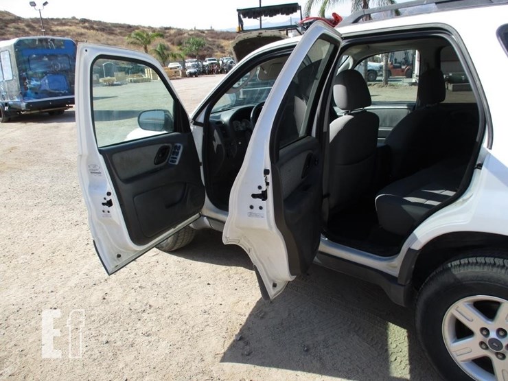 2007-ford-escape-hybrid-image-12