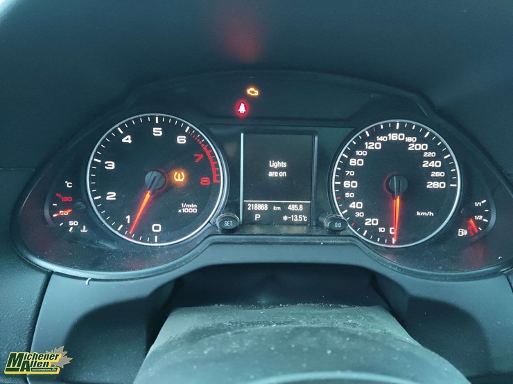 2012-audi-q5-image-17