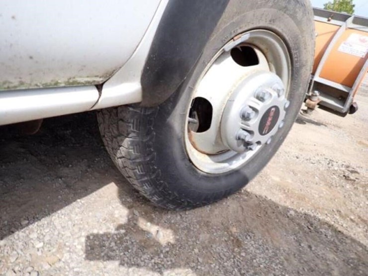 2005-gmc-sierra-3500-image-53
