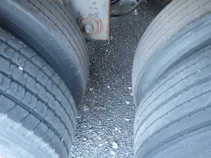 2013-utility-4000d-x-image-7