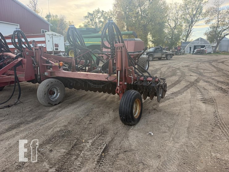 case-ih-8600-image-3