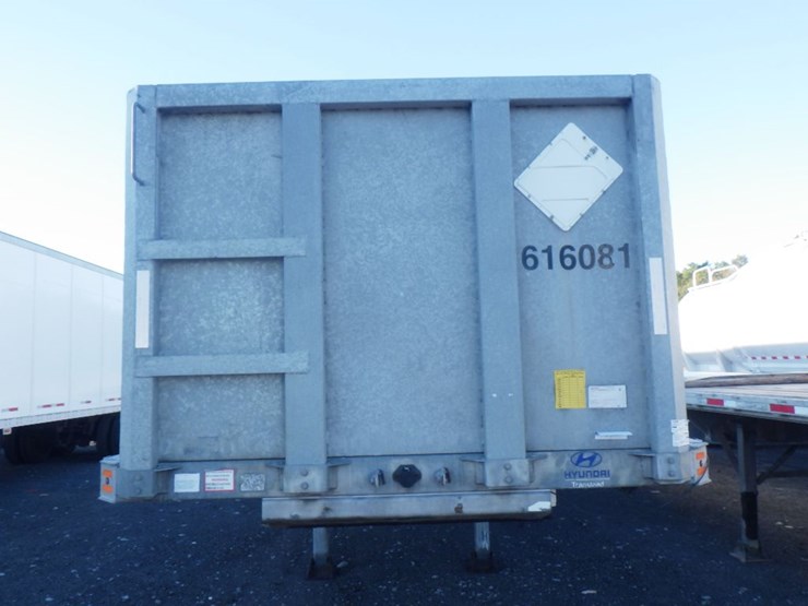 2017-hyundai-flatbed-image-2