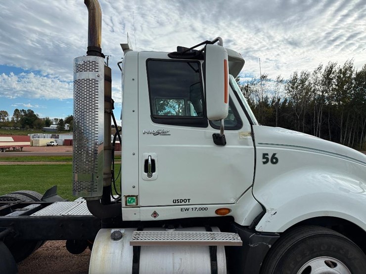 international-prostar-image-18