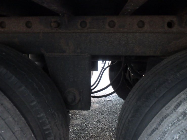 2013-utility-4000d-x-image-9