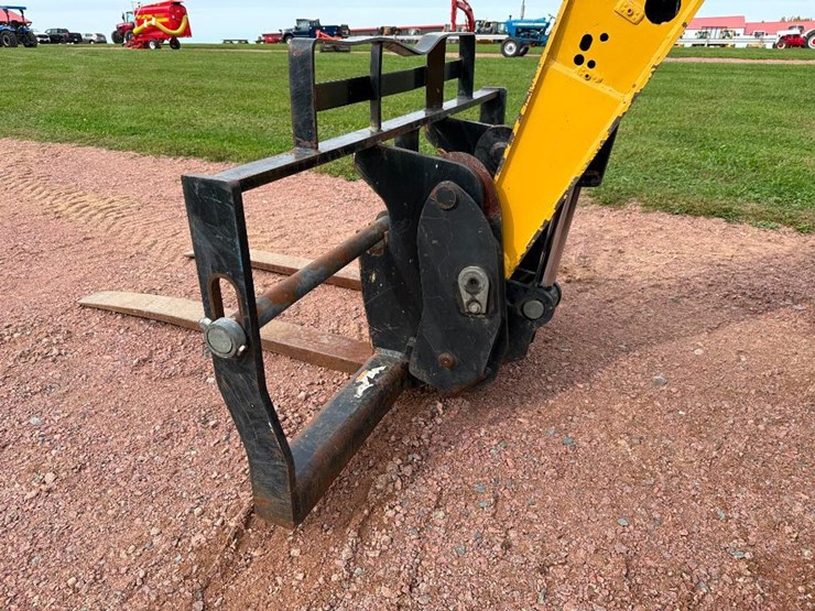 2007-caterpillar-tl943-image-24