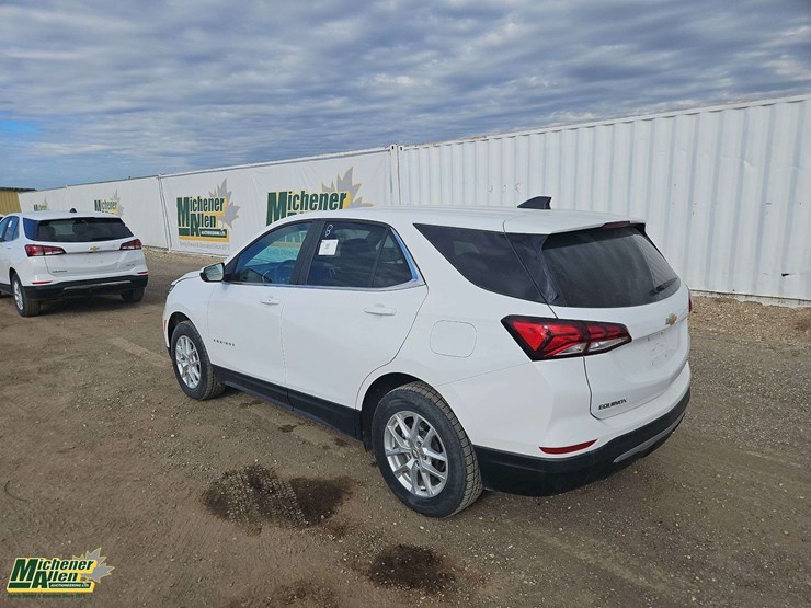 2022-chevrolet-equinox-image-3