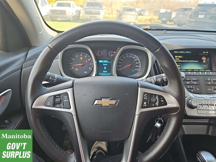 2015-chevrolet-equinox-image-18