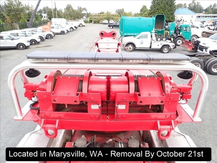 2005-peterbilt-379-image-32
