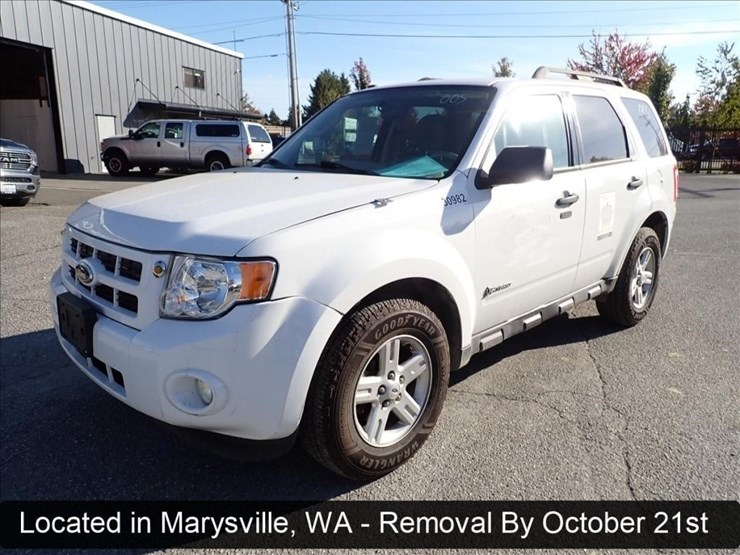 2010-ford-escape-image-2
