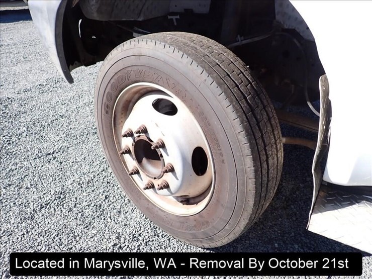 2000-ford-f550-image-16
