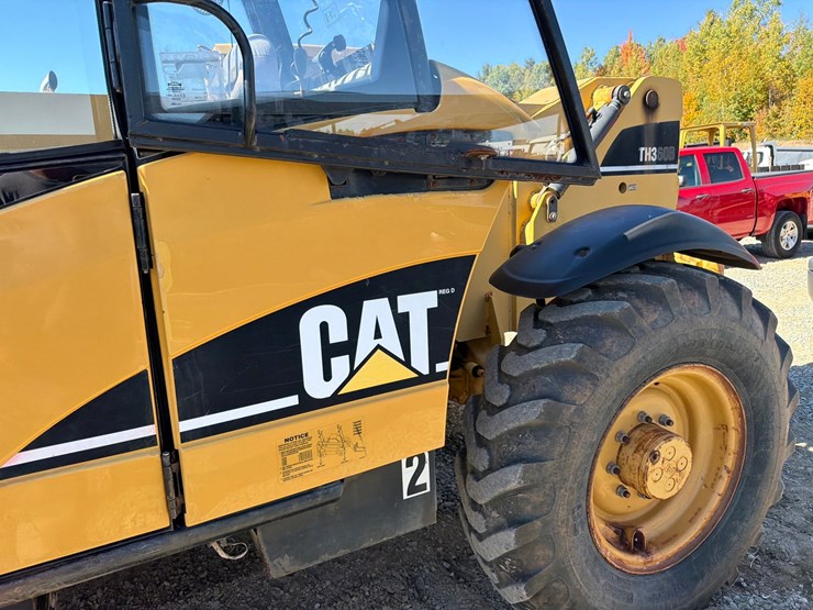 caterpillar-th360b-image-20