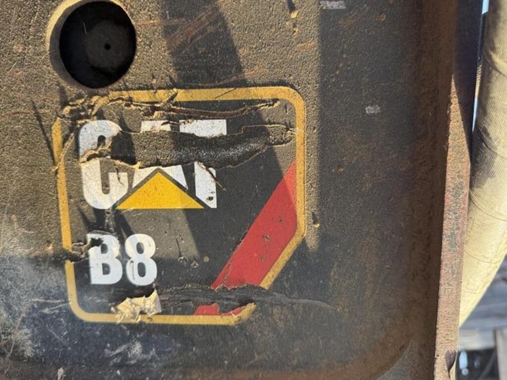 cat-b8-backhoe-breaker-hammer-image-4
