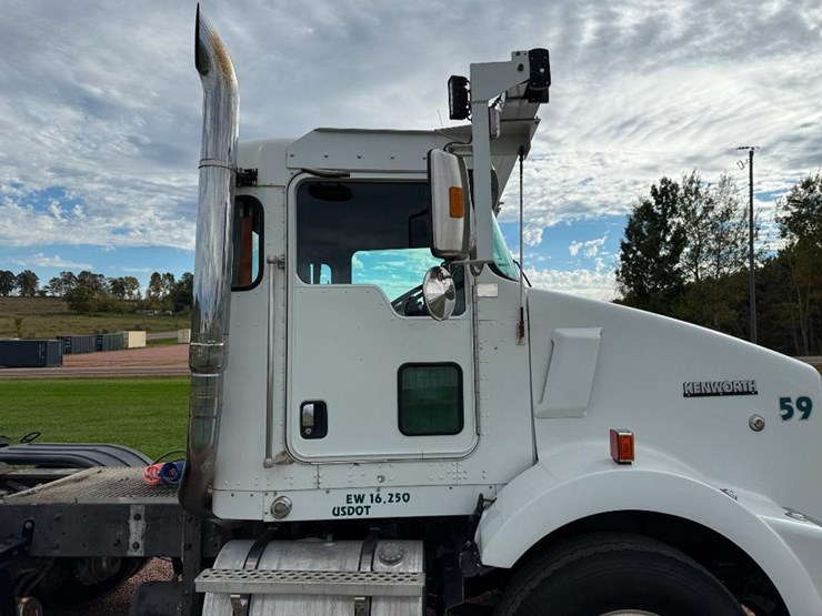 kenworth-t800-image-18
