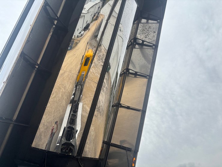 2025-axle-end-dump-image-52