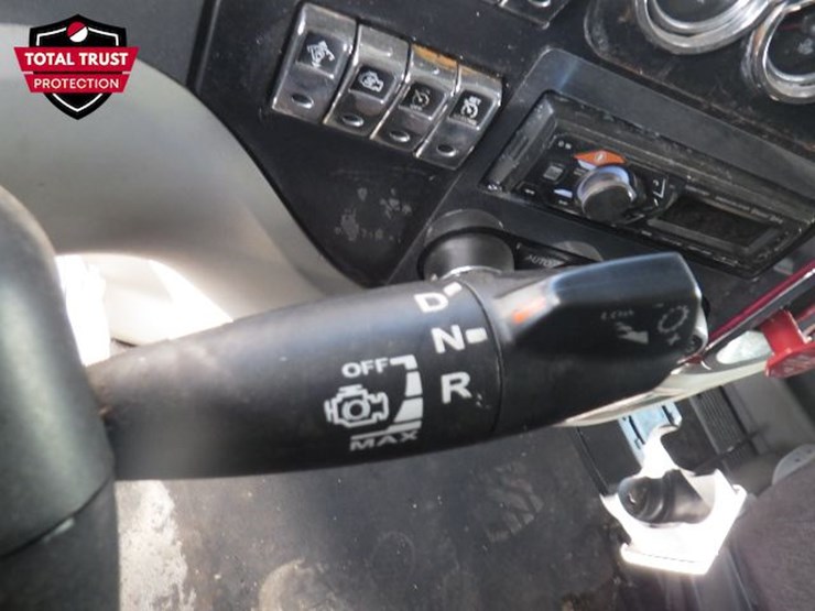 2019-peterbilt-579-image-18