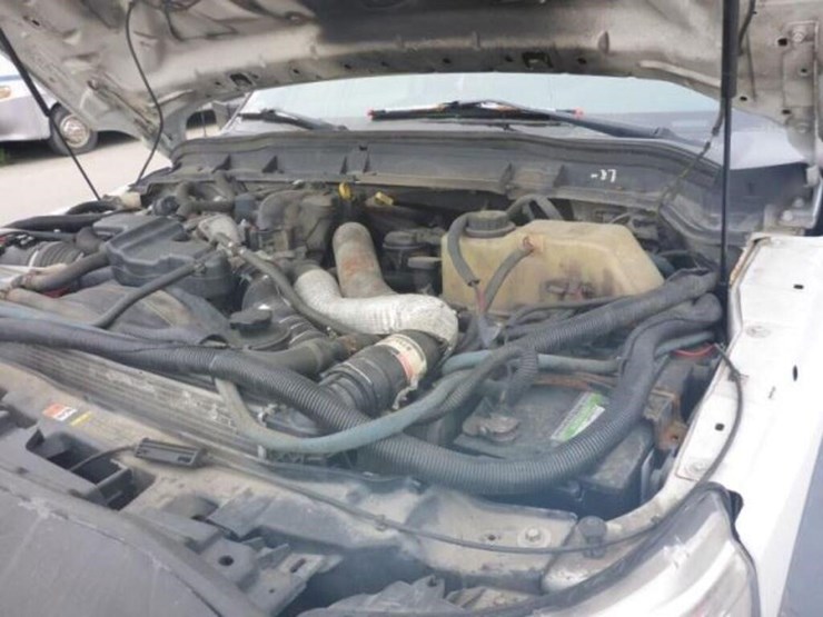 2011-ford-f550-xl-image-23