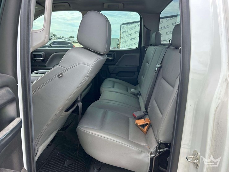 2018-chevrolet-silverado-1500-image-22