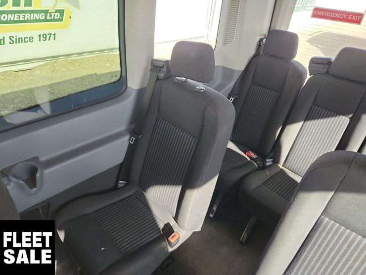 2016-ford-transit-image-32