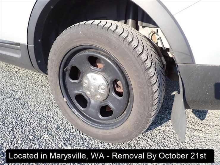 2013-ford-explorer-image-17