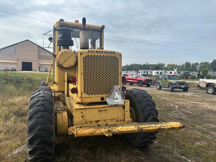 caterpillar-12-image-3