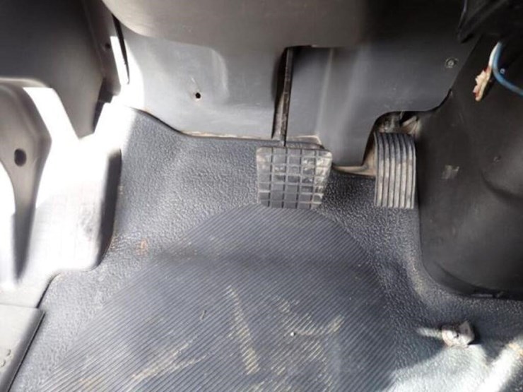 2009-international-durastar-4400-image-16