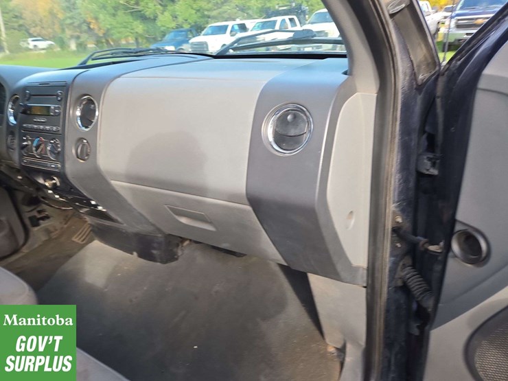 2005-ford-f150-image-26