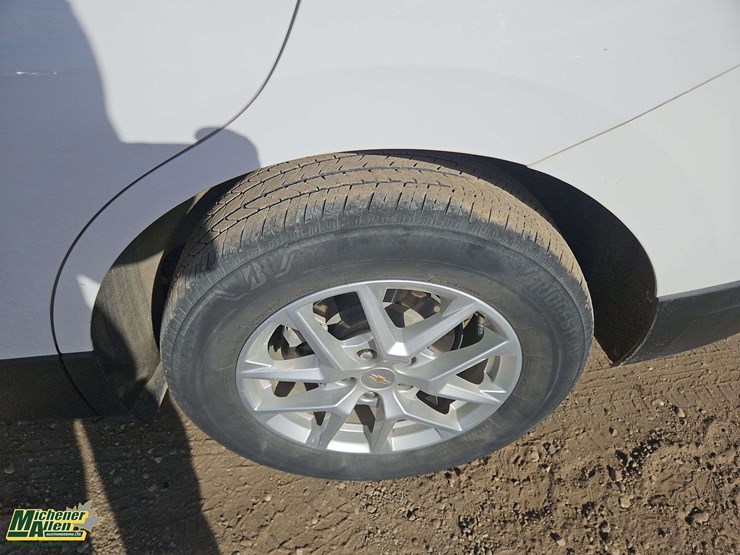 2022-chevrolet-equinox-image-9
