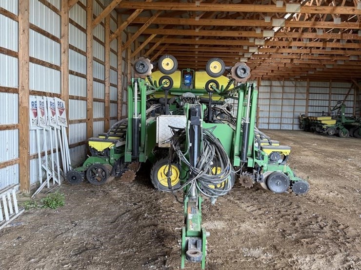 2013-john-deere-db60-image-2