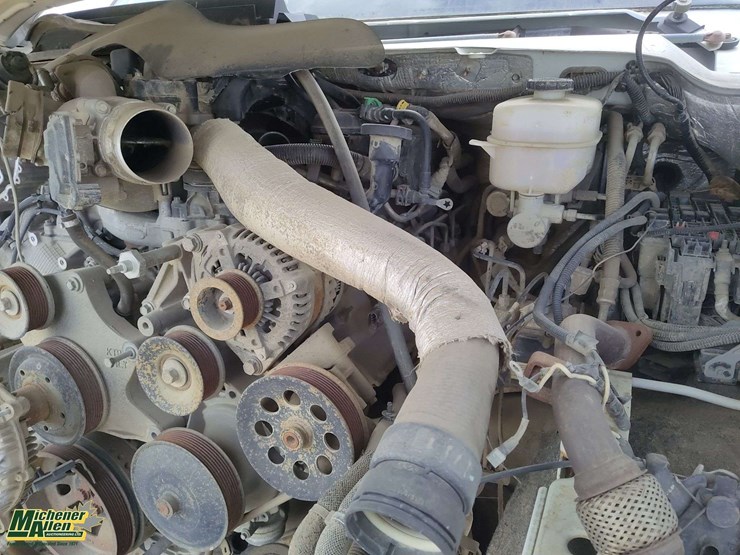 2011-ford-f550-image-21