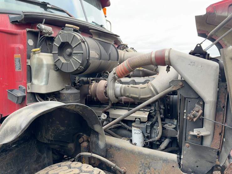 2005-mack-granite-cv713-image-10