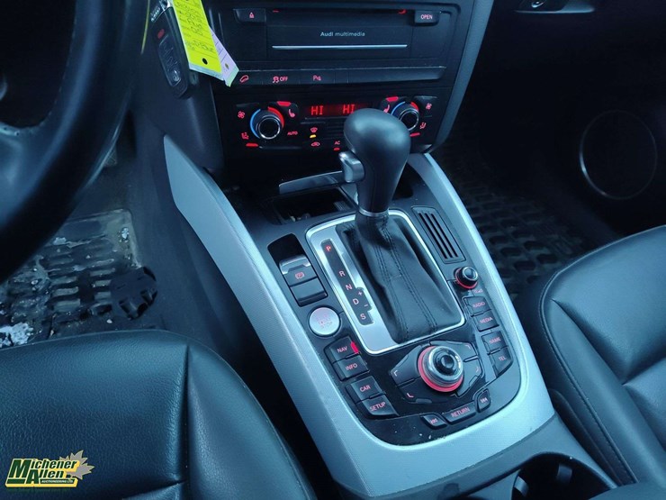 2012-audi-q5-image-19
