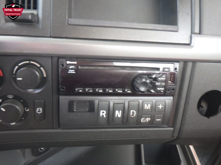 2019-volvo-vnr300-image-14