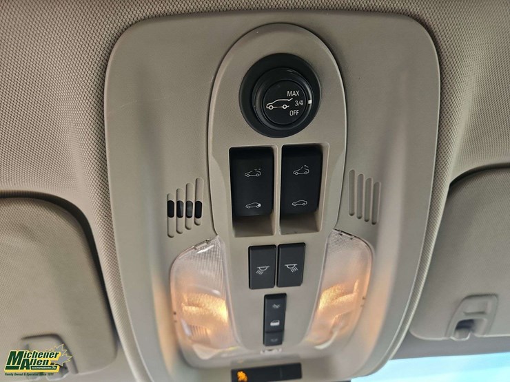 2012-chevrolet-equinox-lt-image-23