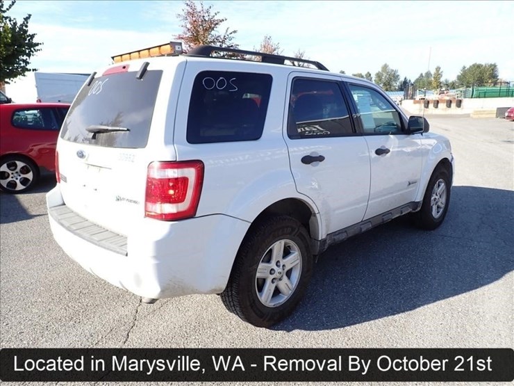 2010-ford-escape-image-20