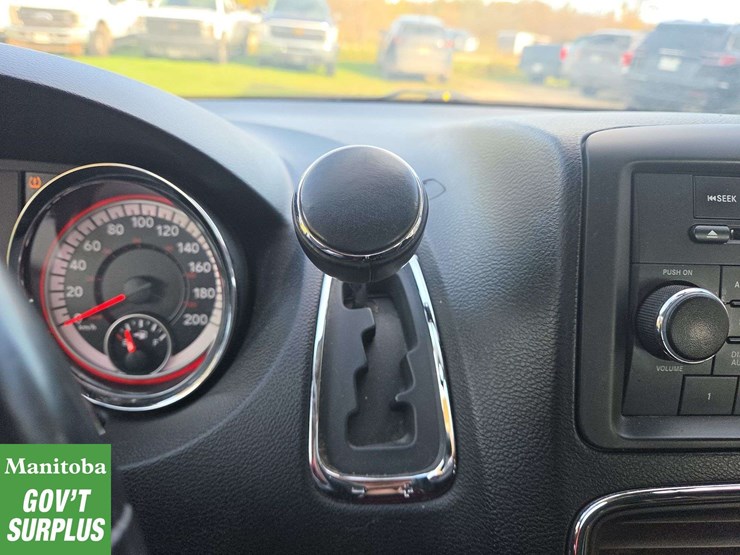 2012-dodge-grand-caravan-image-20