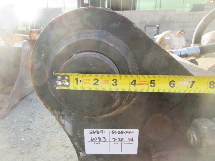 caterpillar-330-image-9