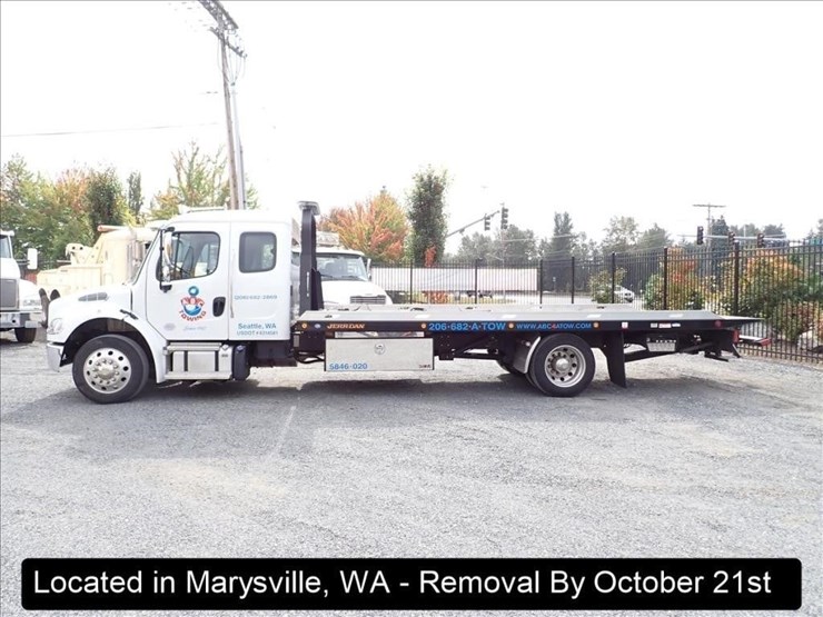 2024-freightliner-m2-image-4