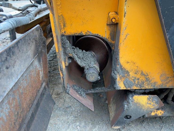 2004-leeboy-l8500t-image-19