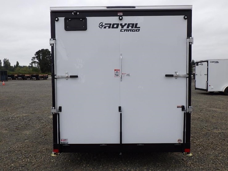 2027-royal-lcht35-7.516v-86-t/a-enclosed-trailer-image-6