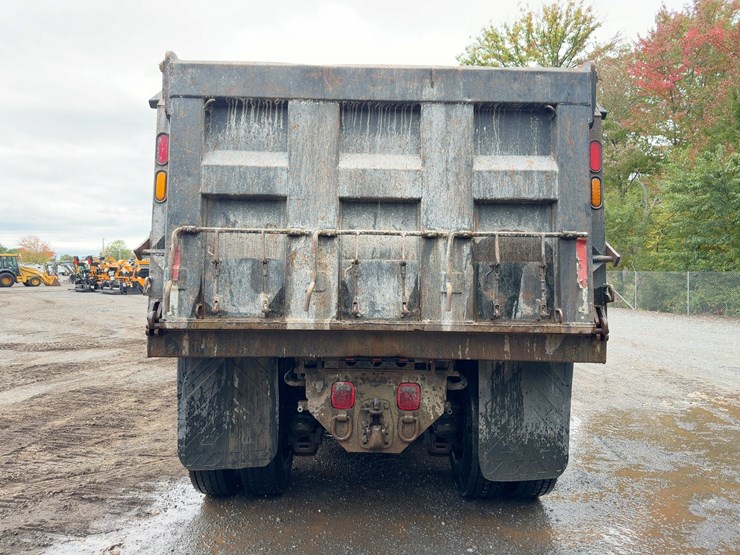 2005-mack-granite-cv713-image-4