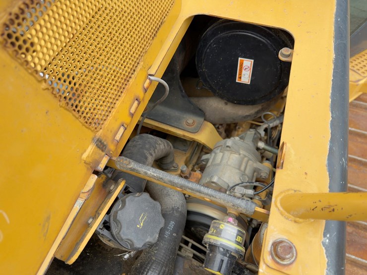 2007-caterpillar-d5g-lgp-image-31