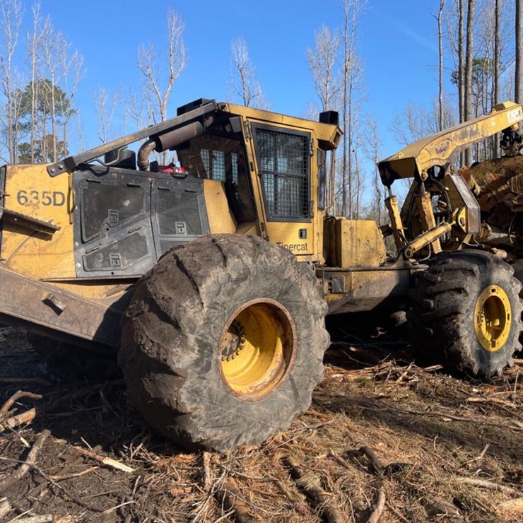 2011 TIGERCAT 635D