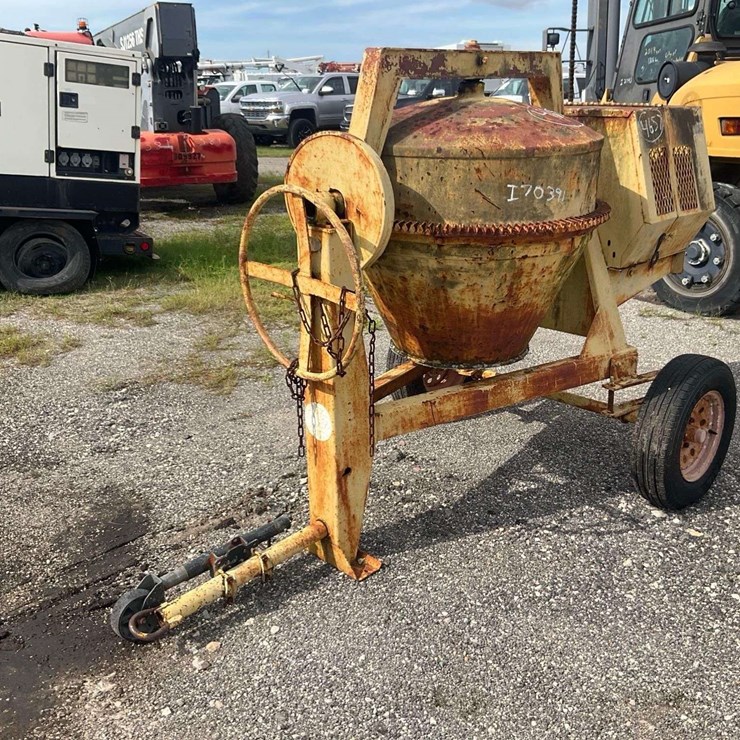 S/A Towable Concrete Mixer