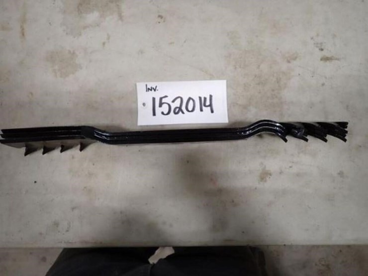 qty-of-3-21.25"-lawn-mower-blades-image-3