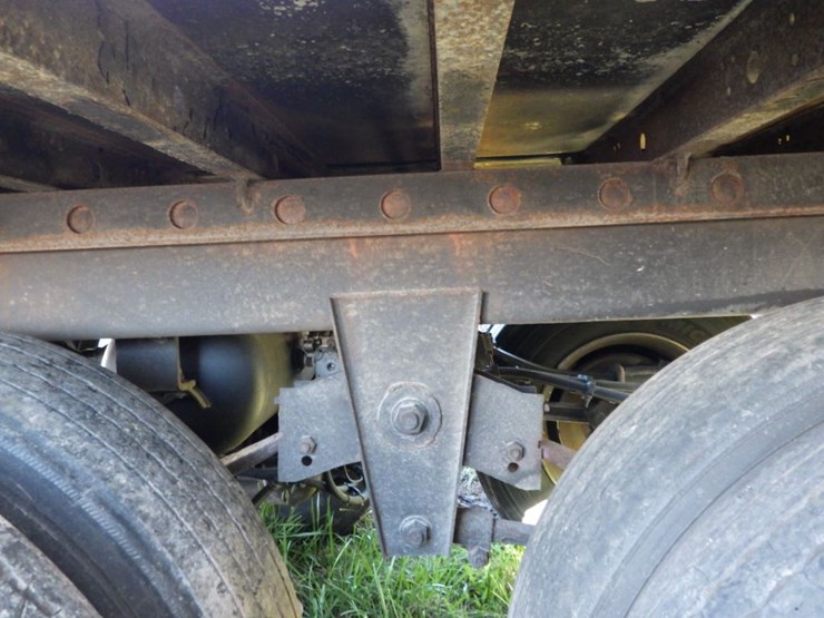 2013-utility-3000r-image-29