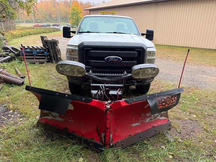2011-ford-f350-image-8