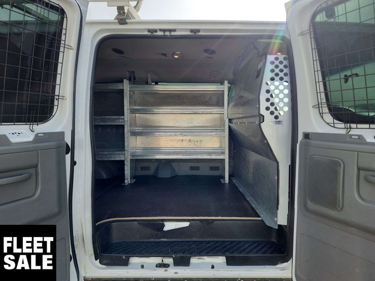 2003-ford-cargo-image-24