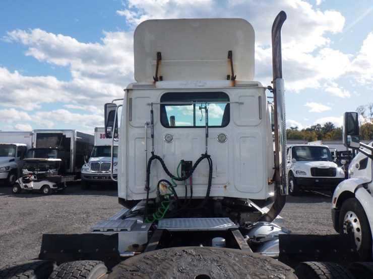 2017-western-star-4700sf-image-10