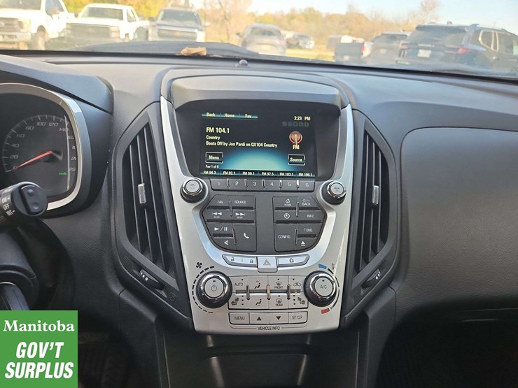 2015-chevrolet-equinox-image-19